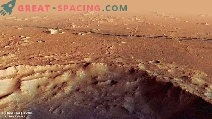 Svaigi marsiešu tektonika: dziļi bojājumi Sarkanajā planētā