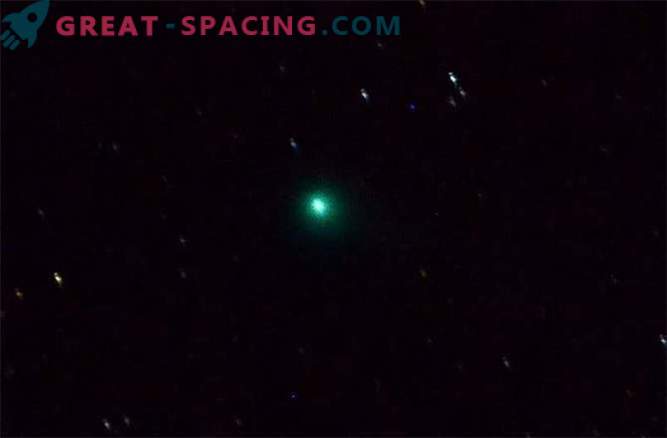 Tuvākais astronauta komēta attēls