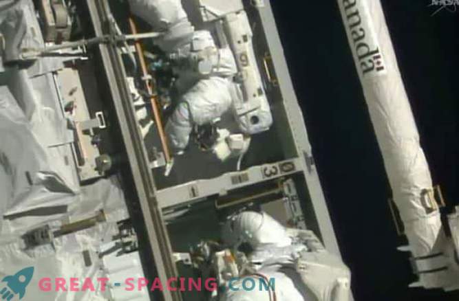 Astronauti aizstāja neveiksmīgo datoru ar ISS