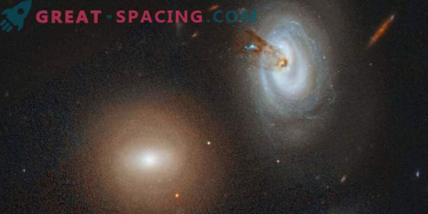 Izsalcis klasteris absorbē neaizsargātu galaktiku