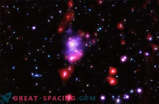 Atklāts lielākais galaktiku kopums