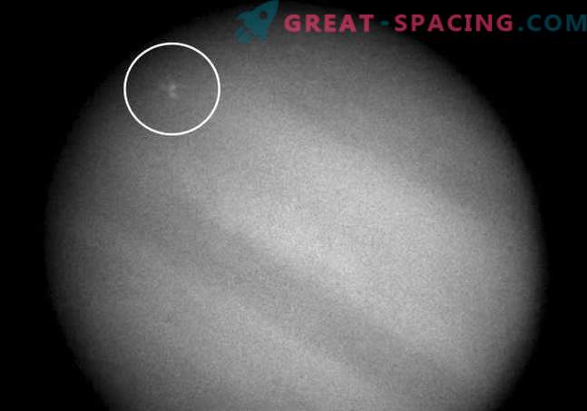 Pārsteidzošas meteoroloģiskās parādības Jupitera Lielajā sarkanajā vietā