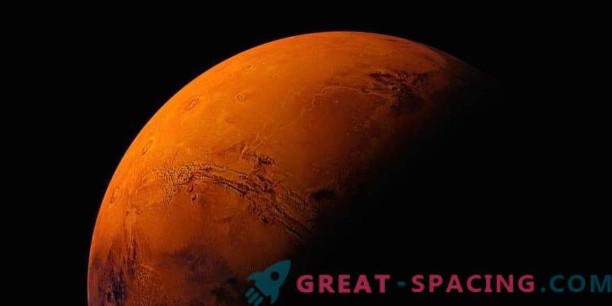 Pārsteigums no Marsa ekvatora