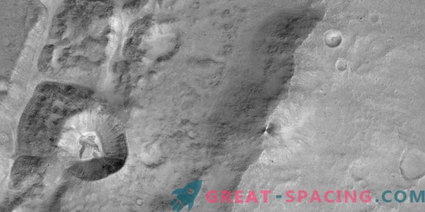 Mars Orbiters ņem pārsteidzošus attēlus no savas jaunās mājas