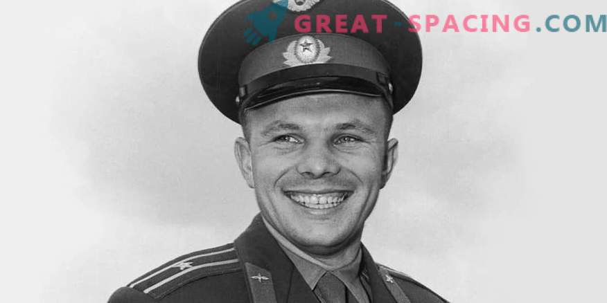 Un Yuri Gagarin lidoja kosmosā
