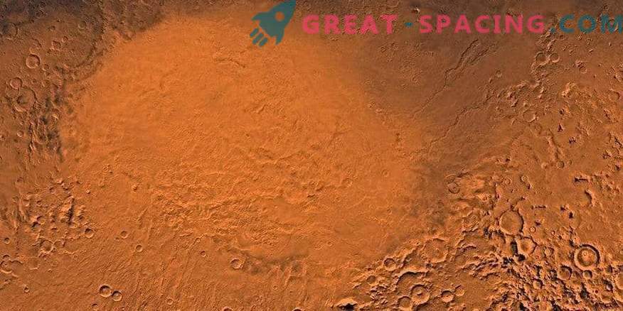 Marsa līdzenumā Hellas varētu būt ezers ar ūdeni