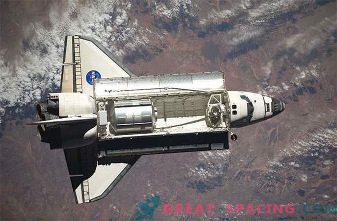 Kosmosa flotes papildināšana: fotogrāfijas