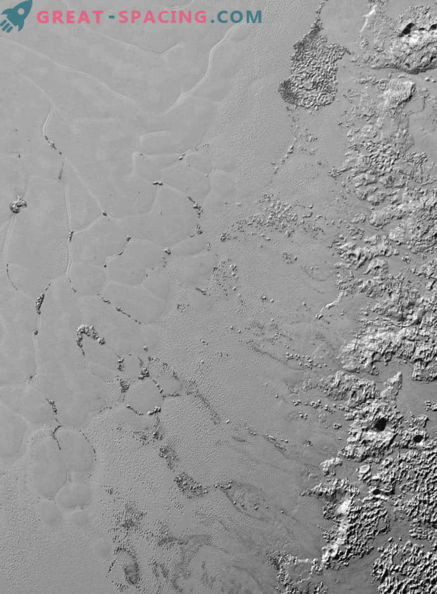 Vai jūs varat atrast dzīvi Pluto okeānā