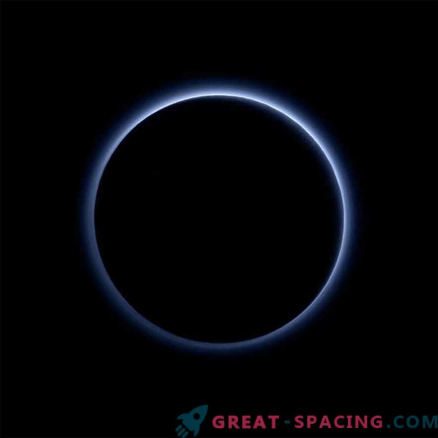 Vai jūs varat atrast dzīvi Pluto okeānā