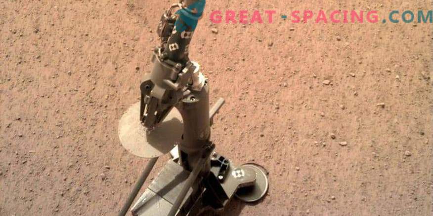 Mols parādījās uz Marsa: InSight misija gatavojas urbt