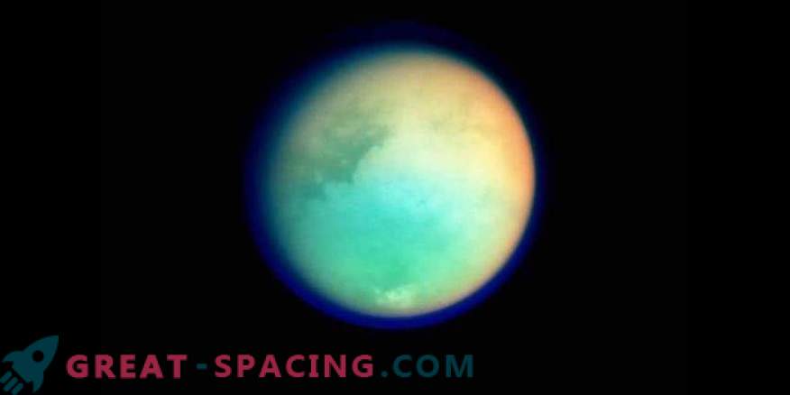 Saturn Titan satelīts uzrāda svaigu nokrišņu daudzumu