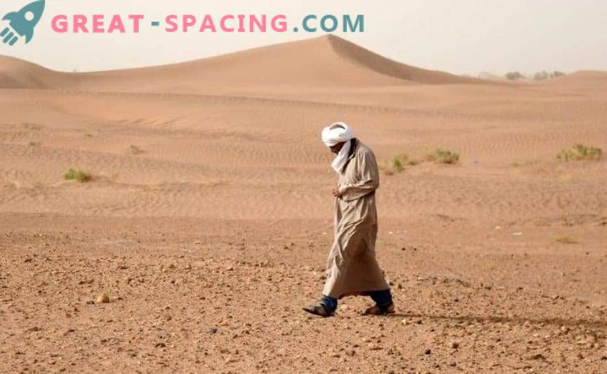 Marokas tuksnesis, ko pārmeta meteorītu mednieki