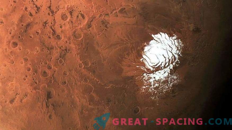 Dzīve uz Marsa: Vai svešzemju mikrobi var izdzīvot sāls ezeros?