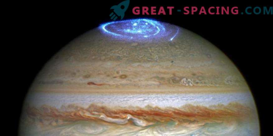 Jupitera īslaicīgā aurora