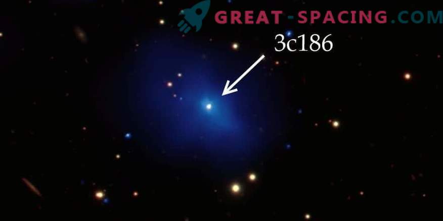 Supermassīvais melns caurums izbēga no galaktikas 3C186