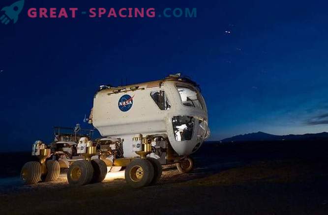 Fotogrāfijas, kas parāda NASA tehnoloģijas attīstību lidojumam uz Marsu
