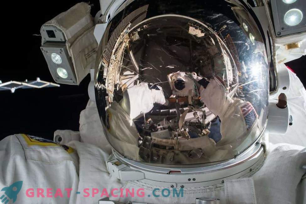 Īpašs kosmosa ceļš kosmosa stacijā: foto