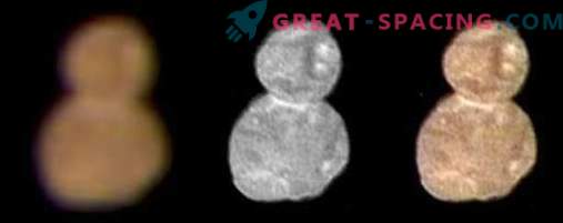 Ledus objekts aiz Plutona atgādina sarkanīgu sniegavīru.