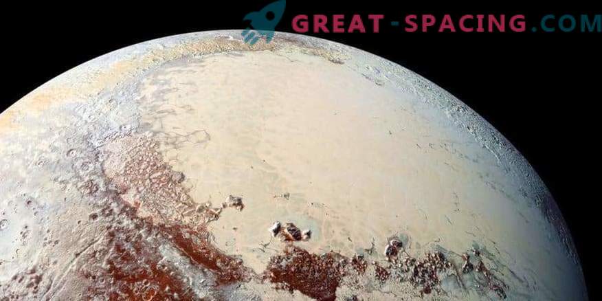 Jaunais Pluto veidošanas kosmochemiskais modelis