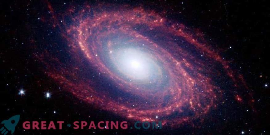 Habla galaktiku fotogrāfija demonstrē pirms 25 gadiem telpu redzējumu