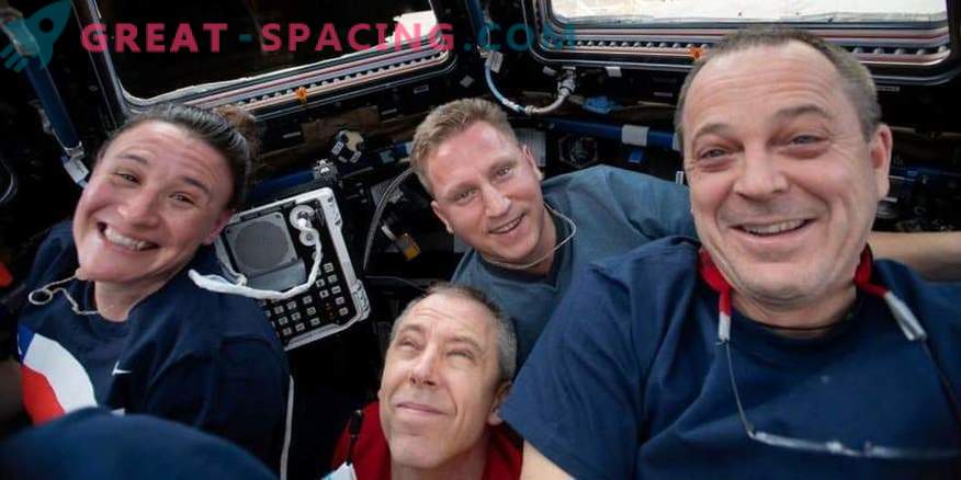 Darba diena kosmosā! Kā astronauti svin svētkus ISS?