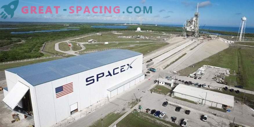Losandželosa apstiprina SpaceX raķešu sistēmas būvniecību