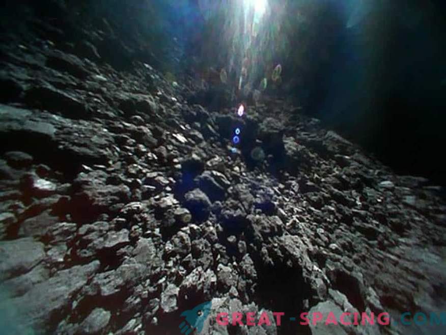 Pārsteidzošs skats uz asteroīdu Ryugu no japāņu robotiem