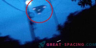 Secret American tehnoloģija vai noslēpumaina trīsstūra UFO?