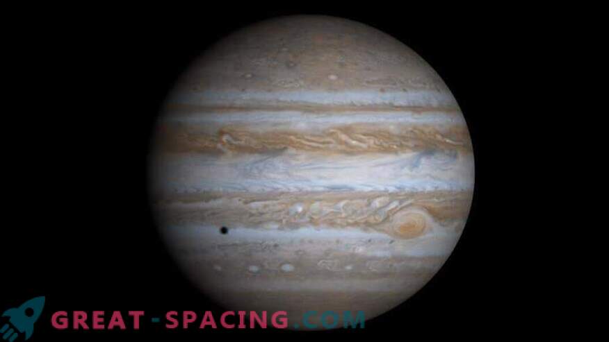Noslēpumainais notikums apturēja Jupitera izaugsmi