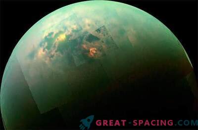 Касини видя слънчев ден в моретата на Титан