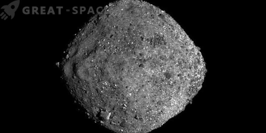 Ryugu asteroīdu klinšainā virsma Japānas roveru pārskatā